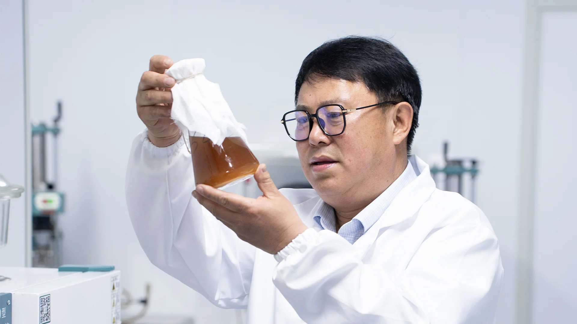 李荣元教授 · 菌药主研究人